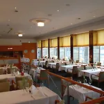 Conventgarten & Restaurant - Direkt Am Nord-ostsee-kanal