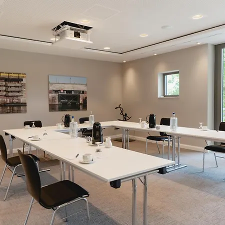 Conventgarten & Restaurant - Direkt Am Nord-ostsee-kanal 4* Rendsburg