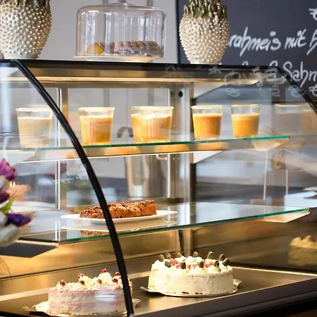 Conventgarten & Restaurant - Am Nord-ostsee-kanal Отель 4*