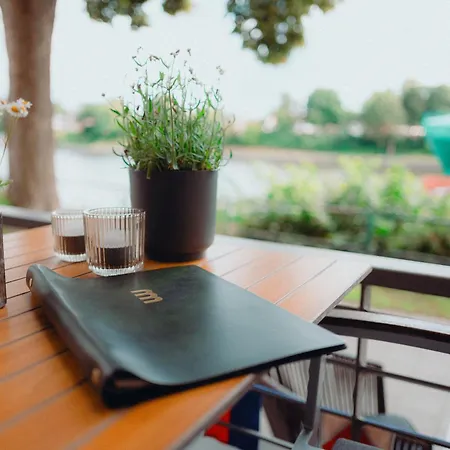 Conventgarten & Restaurant - Direkt Am Nord-ostsee-kanal 4*