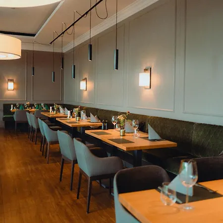 Conventgarten & Restaurant - Direkt Am Nord-ostsee-kanal 4* Rendsburg