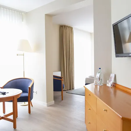 Отель Conventgarten & Restaurant - Am Nord-ostsee-kanal 4*