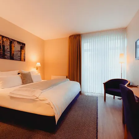 Conventgarten & Restaurant - Am Nord-ostsee-kanal Рендсбург