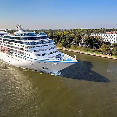 Conventgarten & Restaurant - Direkt Am Nord-ostsee-kanal Rendsburg