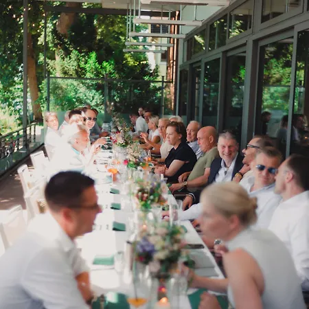 Hotel Conventgarten & Restaurant - Direkt Am Nord-ostsee-kanal 4*