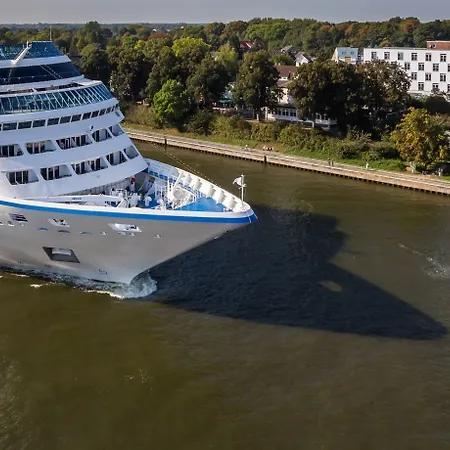Conventgarten & Restaurant - Direkt Am Nord-ostsee-kanal Rendsburg