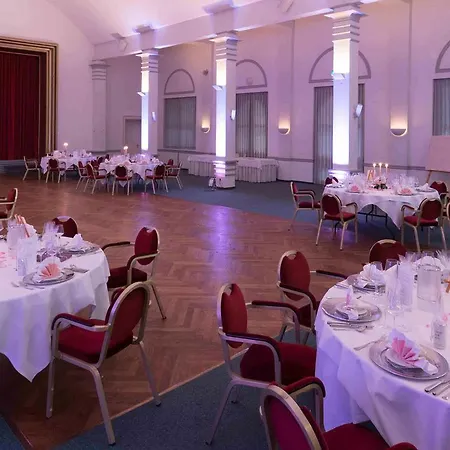 Conventgarten & Restaurant - Am Nord-ostsee-kanal 4* Рендсбург