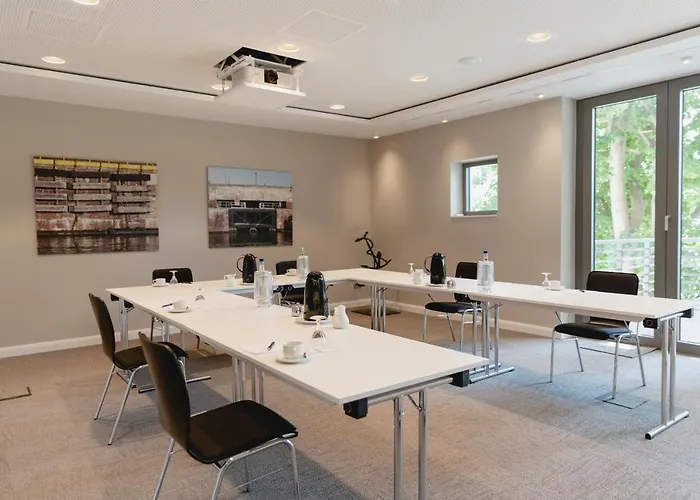 Conventgarten Hotel & Restaurant - Direkt Am Nord-Ostsee-Kanal 4* Rendsborg