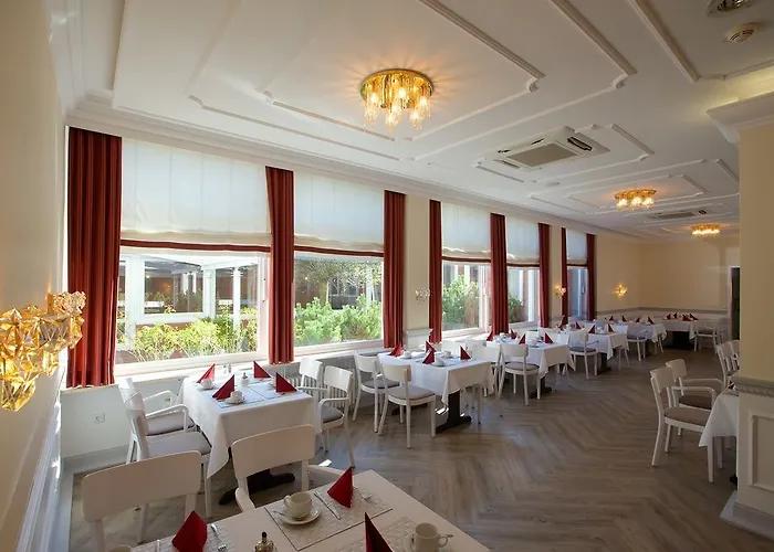 ConventGarten Hotel&Restaurant - am Nord-Ostsee-Kanal 4*